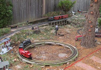 Lionel Toy 'G gauge' train on a circle of Aristo track. Click for bigger photo.