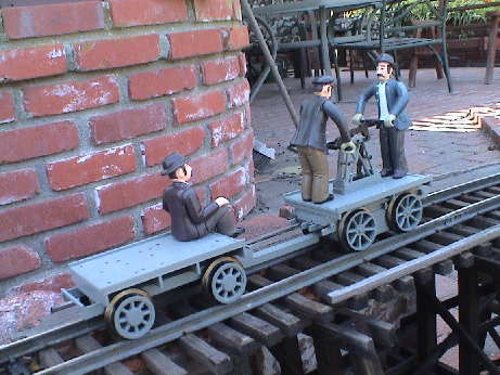 100506_girr_bachmann_handcar_brand_new_8591.jpg