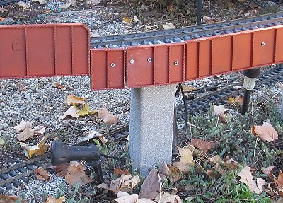 The Colorado Model Structures girders screws onto my 2inx6in stringers. Click for bigger photo.