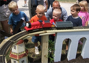 This temporary railroad featuring characters from the Thomas the Tank series drew huge crowds of small people in July, 2008 at Holden Arboretum. If your child is in this photo, let me know and I'll send you a free 5x7 photo. Click for bigger photo.